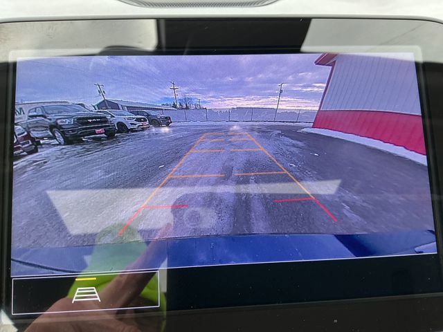 Used 2021 Chevrolet Malibu Premier image 40