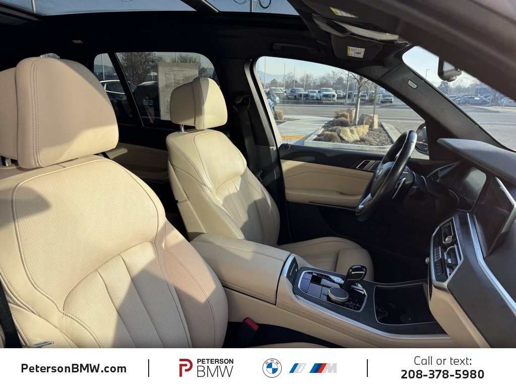 Used 2022 BMW X5 xDrive40i w/ Luxury Seating Package image 19
