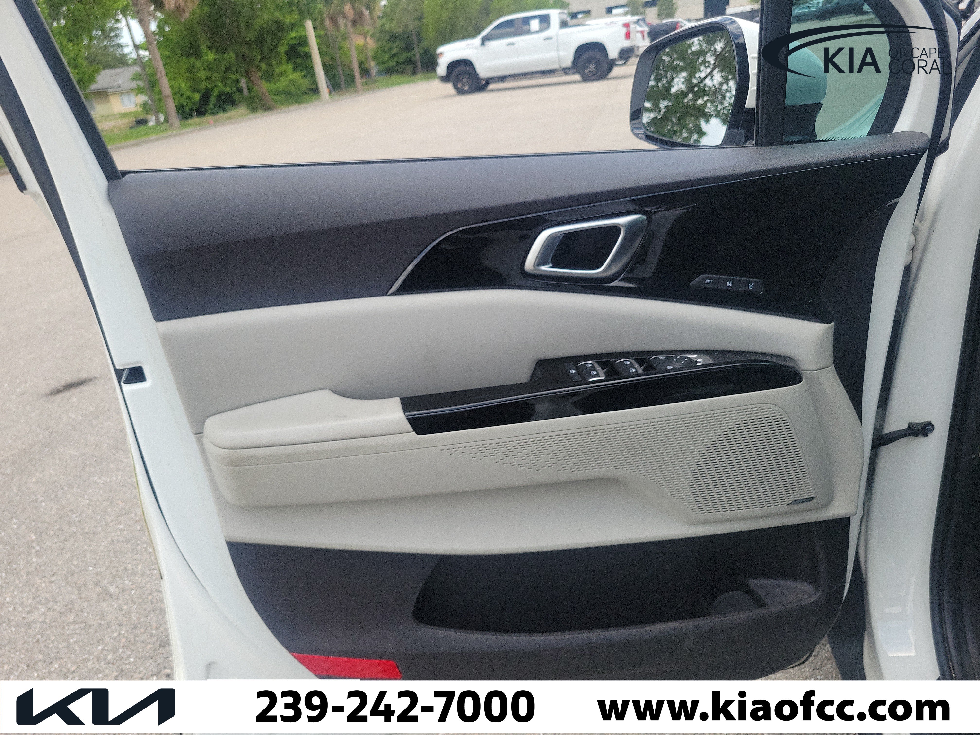Used 2022 Kia Carnival SX Prestige FWD image 22