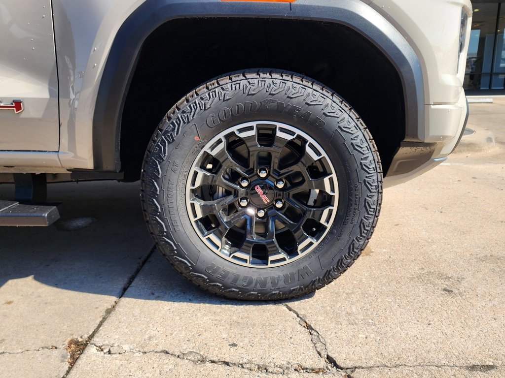 New 2026 GMC Canyon AT4 image 52