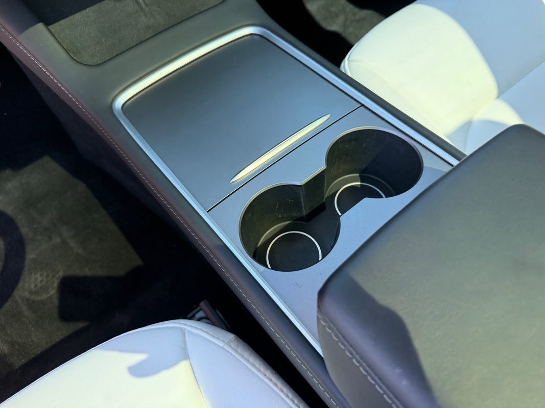 Used 2023 Tesla Model 3 Standard Range image 38