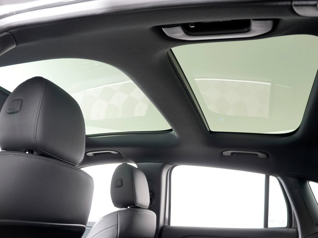 New 2026 Mercedes-Benz GLA 250 4MATIC image 14
