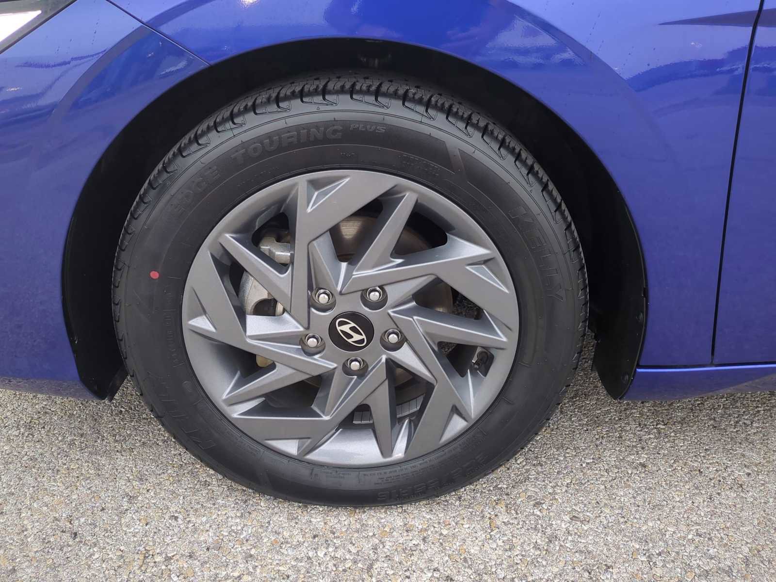 Used 2024 Hyundai Elantra SEL FWD image 32