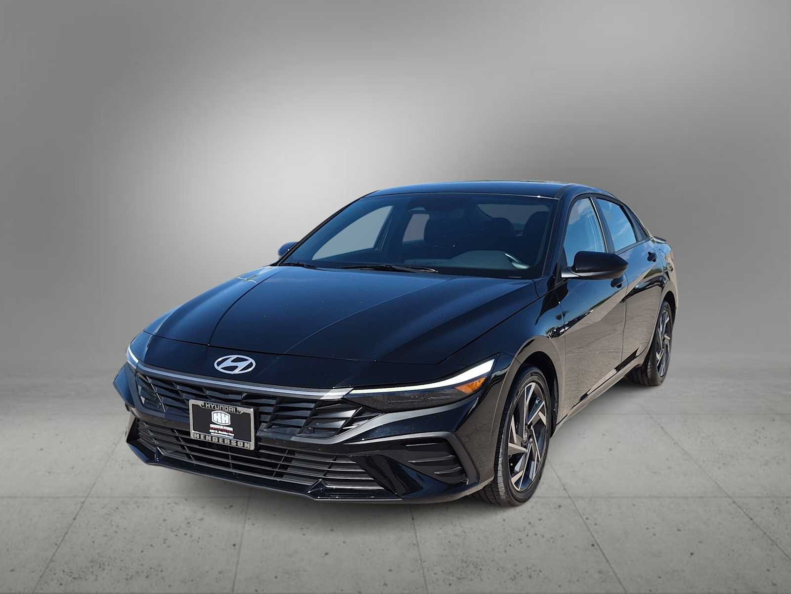 Used 2025 Hyundai Elantra SEL FWD image 4
