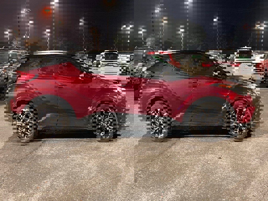 Used 2019 Toyota C-HR Limited image 4