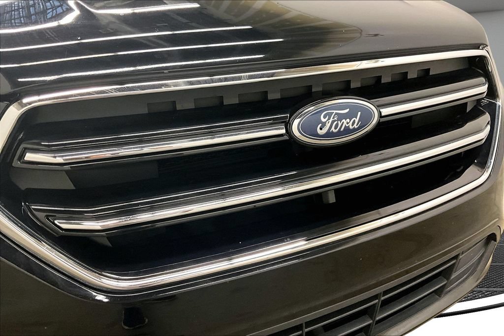 Used 2018 Ford Escape SE w/ SE Sport Appearance Package AWD/4WD image 30