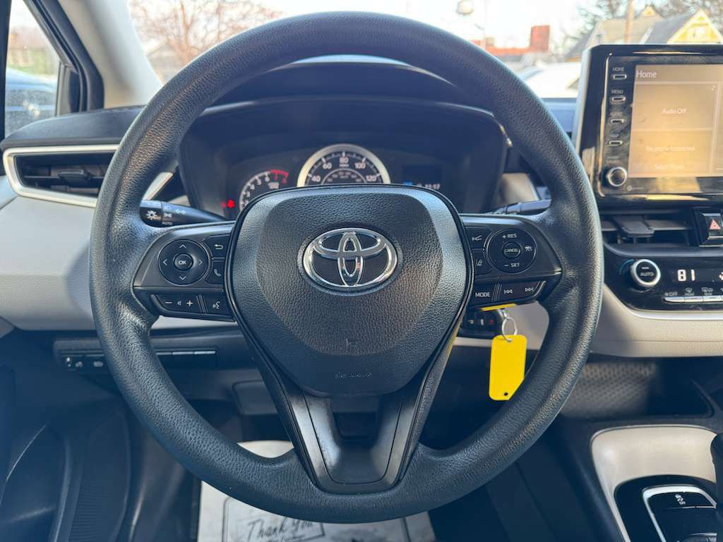 Used 2021 Toyota Corolla LE w/ Carpet Mat Package (TMS) image 19