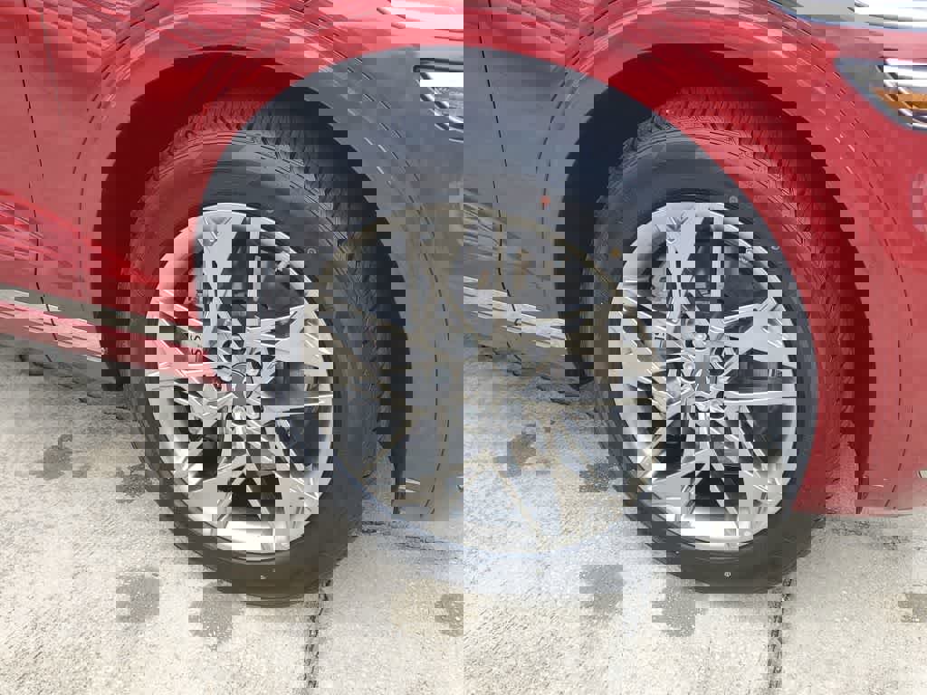 Used 2025 Genesis GV70 2.5T image 5