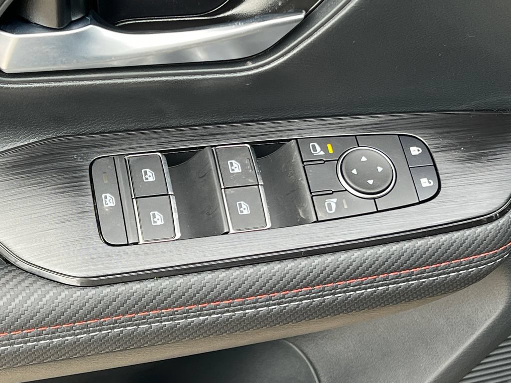 New 2026 Nissan Kicks SR w/ Cold Weather Package AWD/4WD image 9