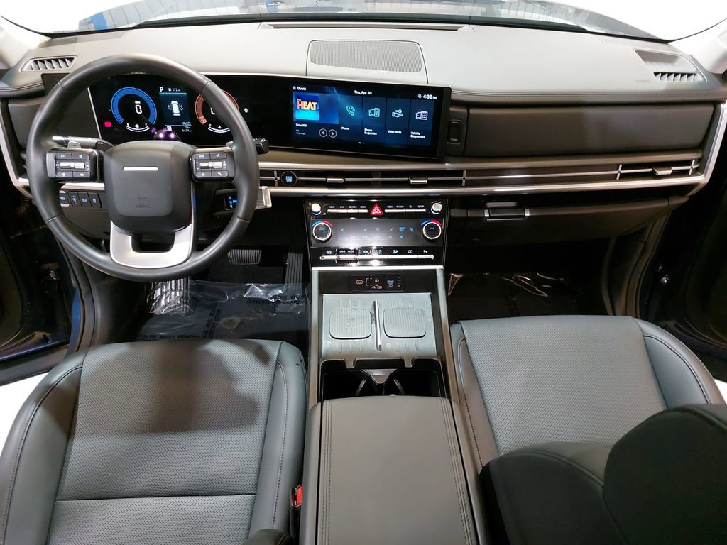 Used 2025 Hyundai Santa Fe SEL AWD/4WD image 9