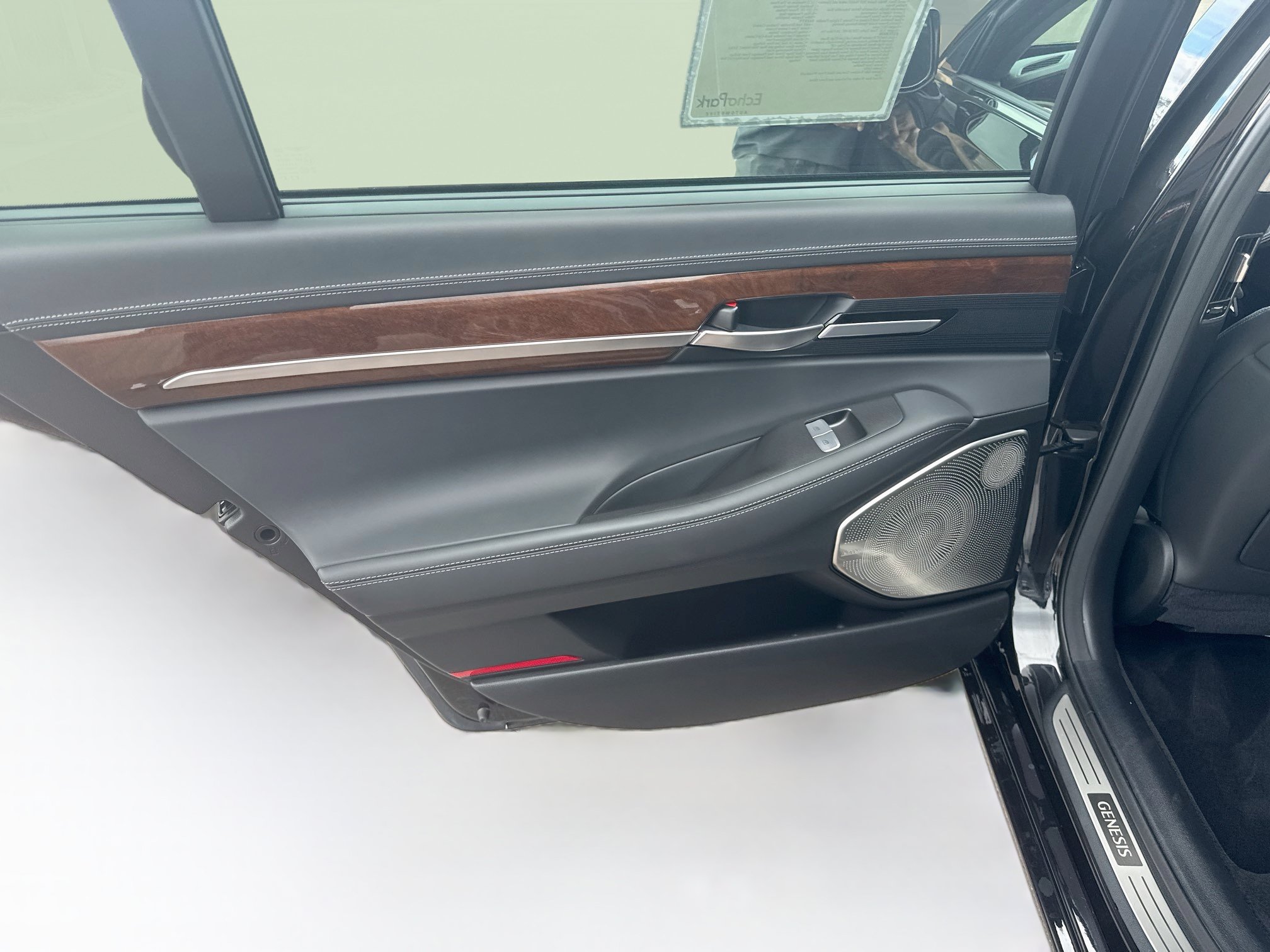 Used 2019 Genesis G90 3.3T Premium AWD/4WD image 28