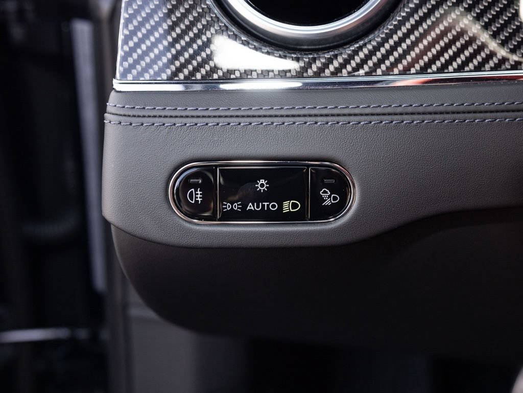 Certified 2023 Bentley Continental GT V8 AWD/4WD image 31