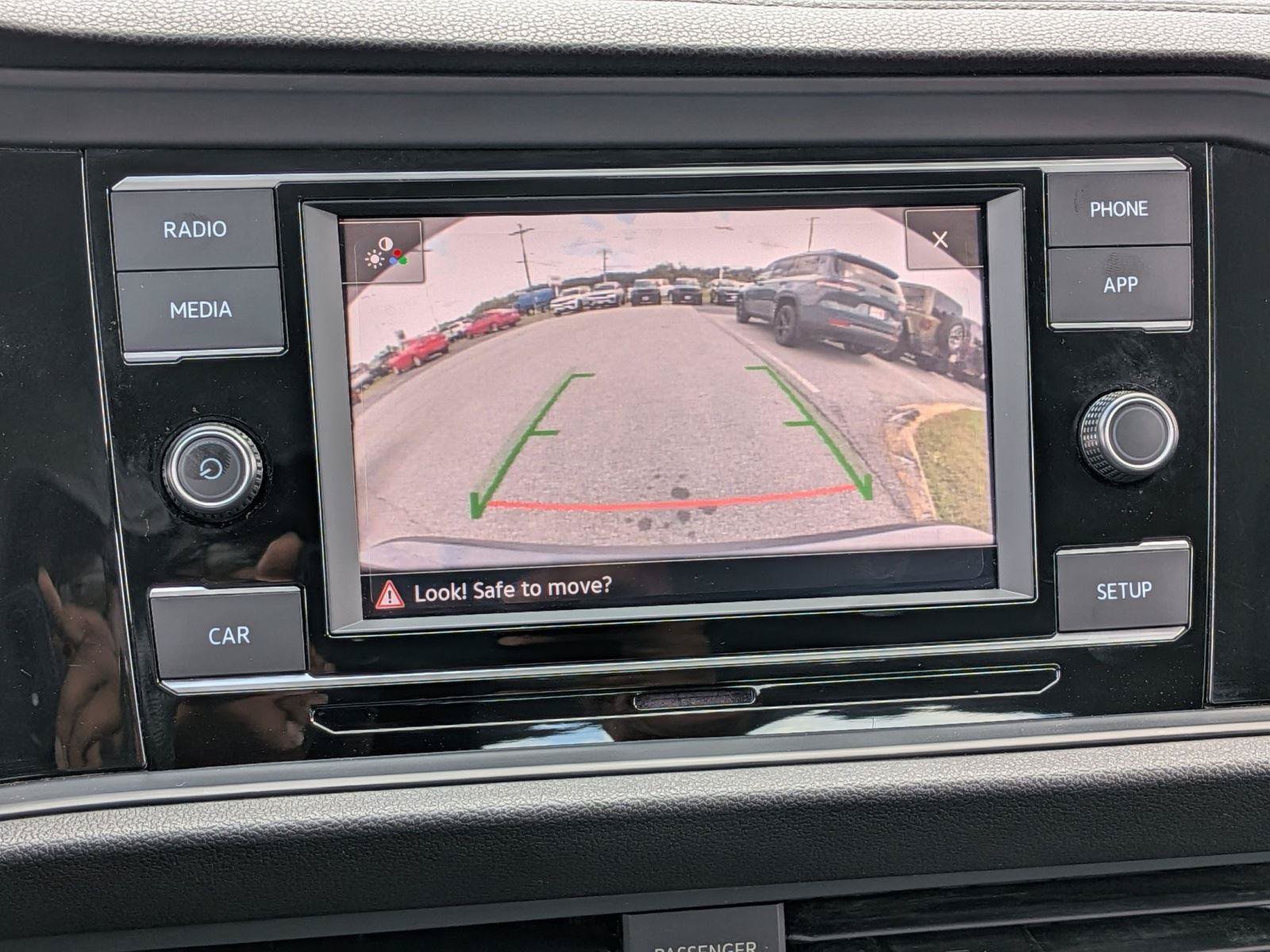 Used 2019 Volkswagen Jetta SE FWD image 24