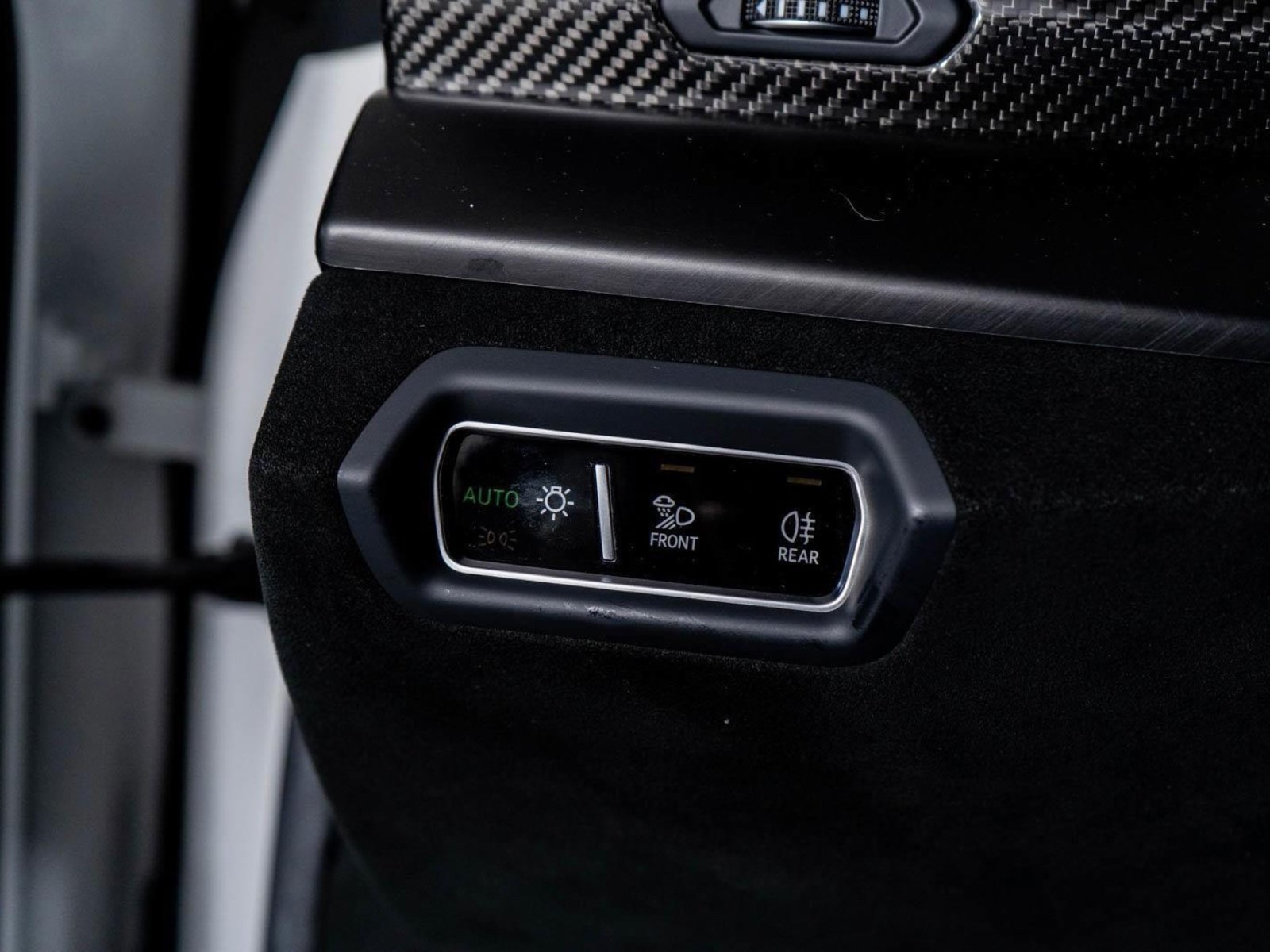 Used 2023 Lamborghini Urus Performante AWD/4WD image 59