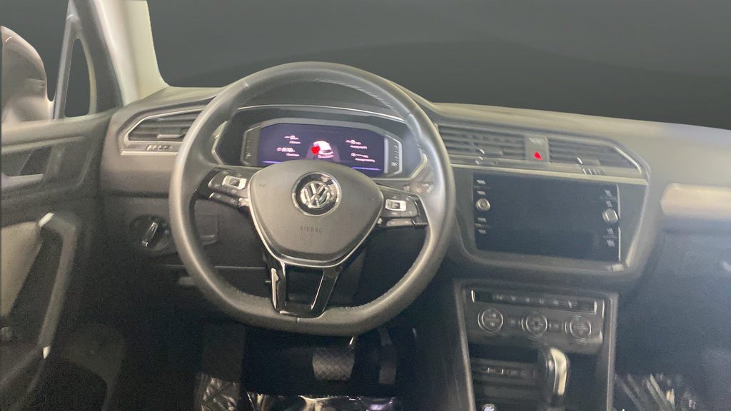 Used 2020 Volkswagen Tiguan SEL AWD/4WD image 10