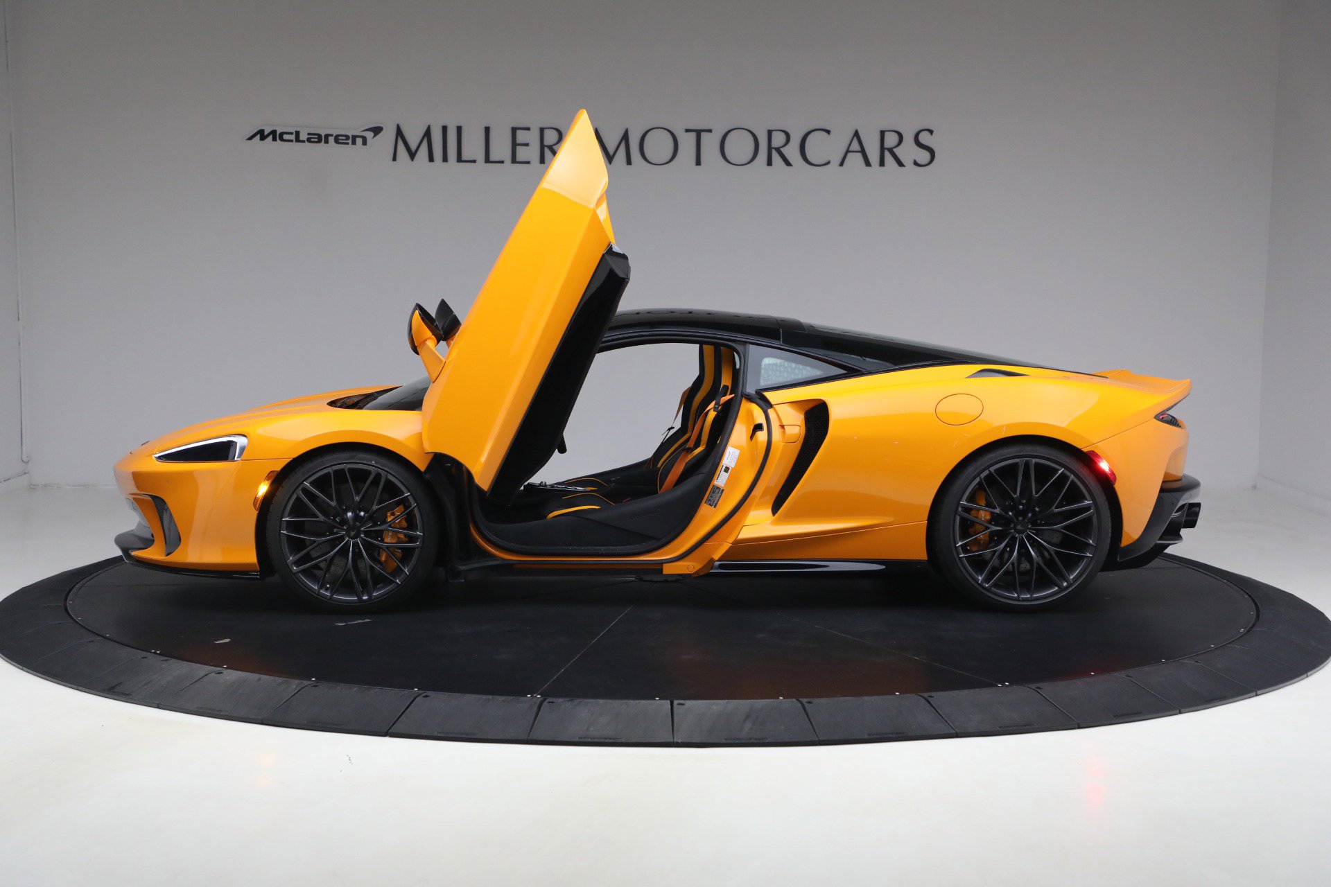 New 2026 McLaren GTS image 15