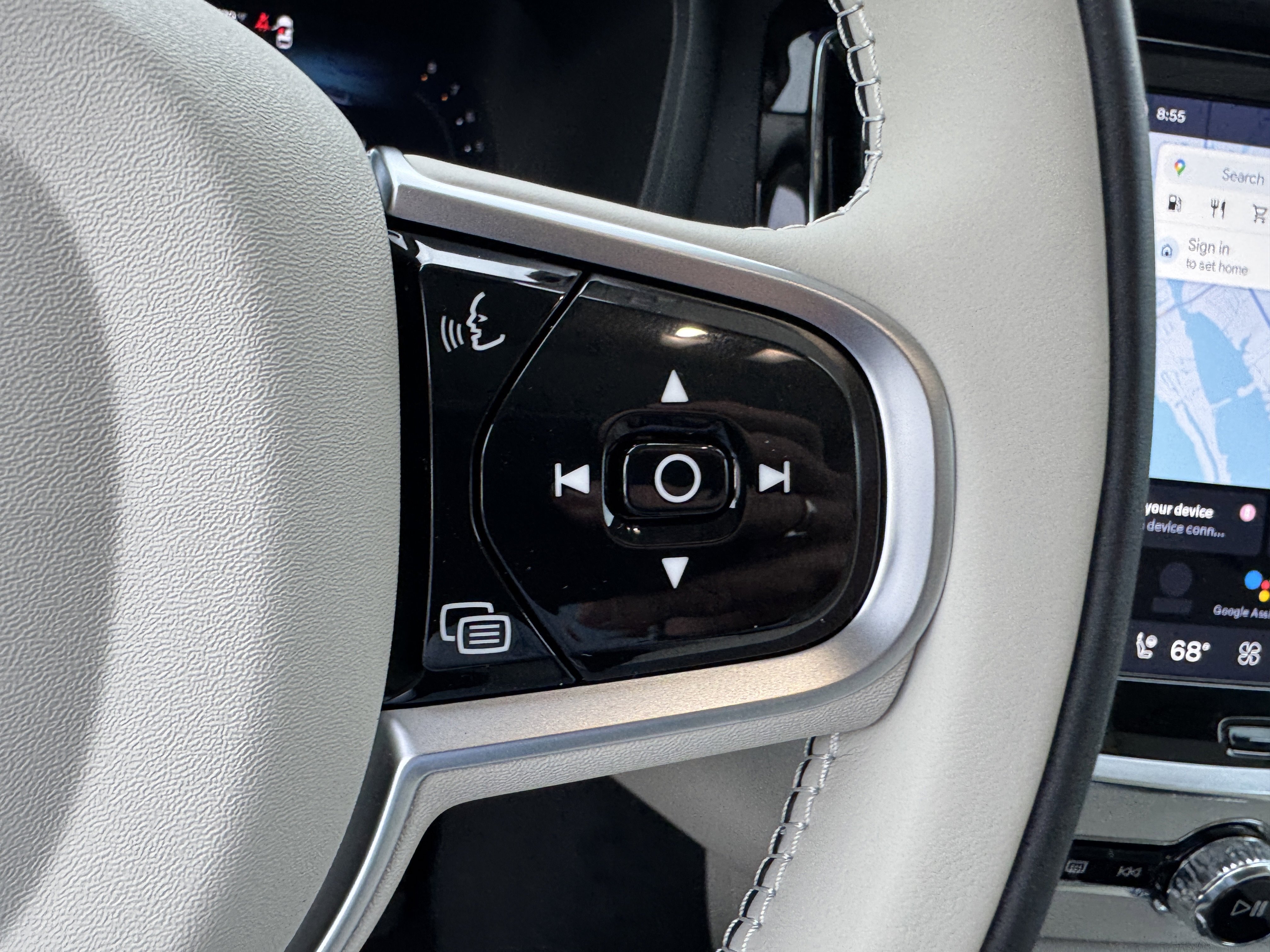 New 2026 Volvo V60 B5 Cross Country Plus w/ Protection Package Premier image 32