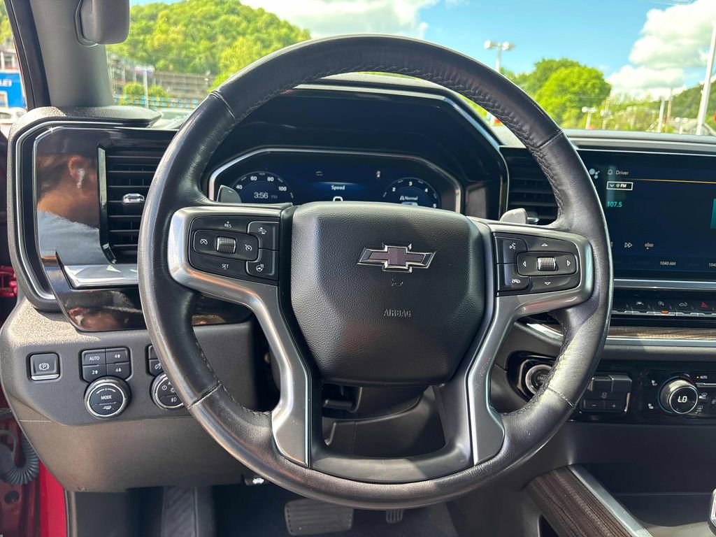 Used 2023 Chevrolet Silverado 1500 RST w/ Convenience Package II AWD/4WD image 15