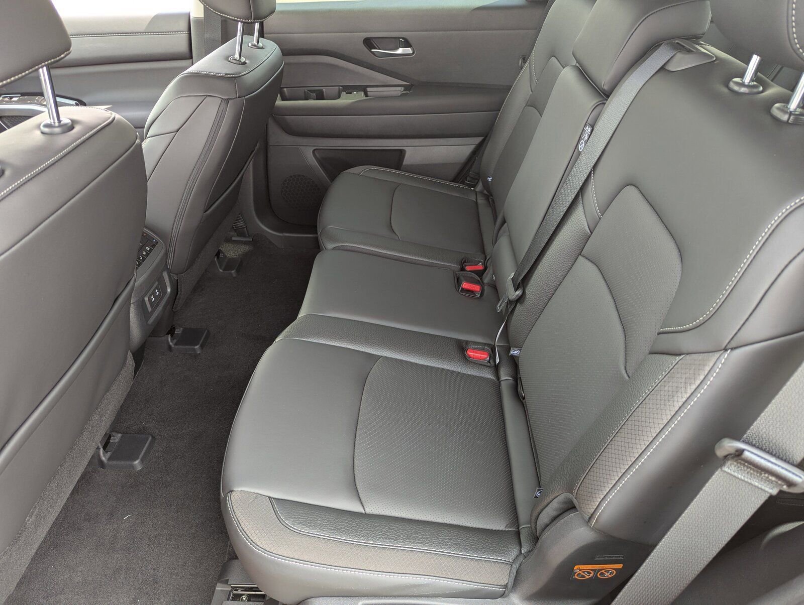 New 2026 Nissan Pathfinder SL AWD/4WD image 24