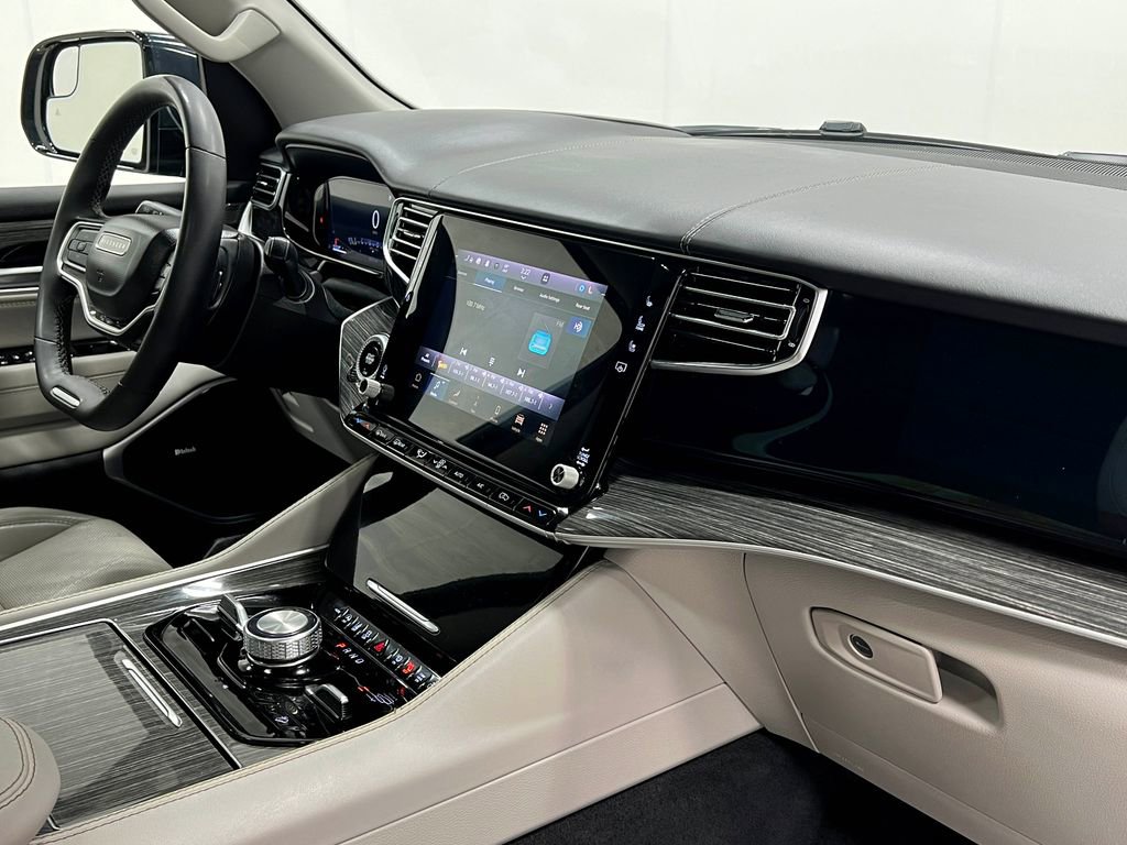 Used 2022 Jeep Wagoneer Series III w/ Premium Group I image 22