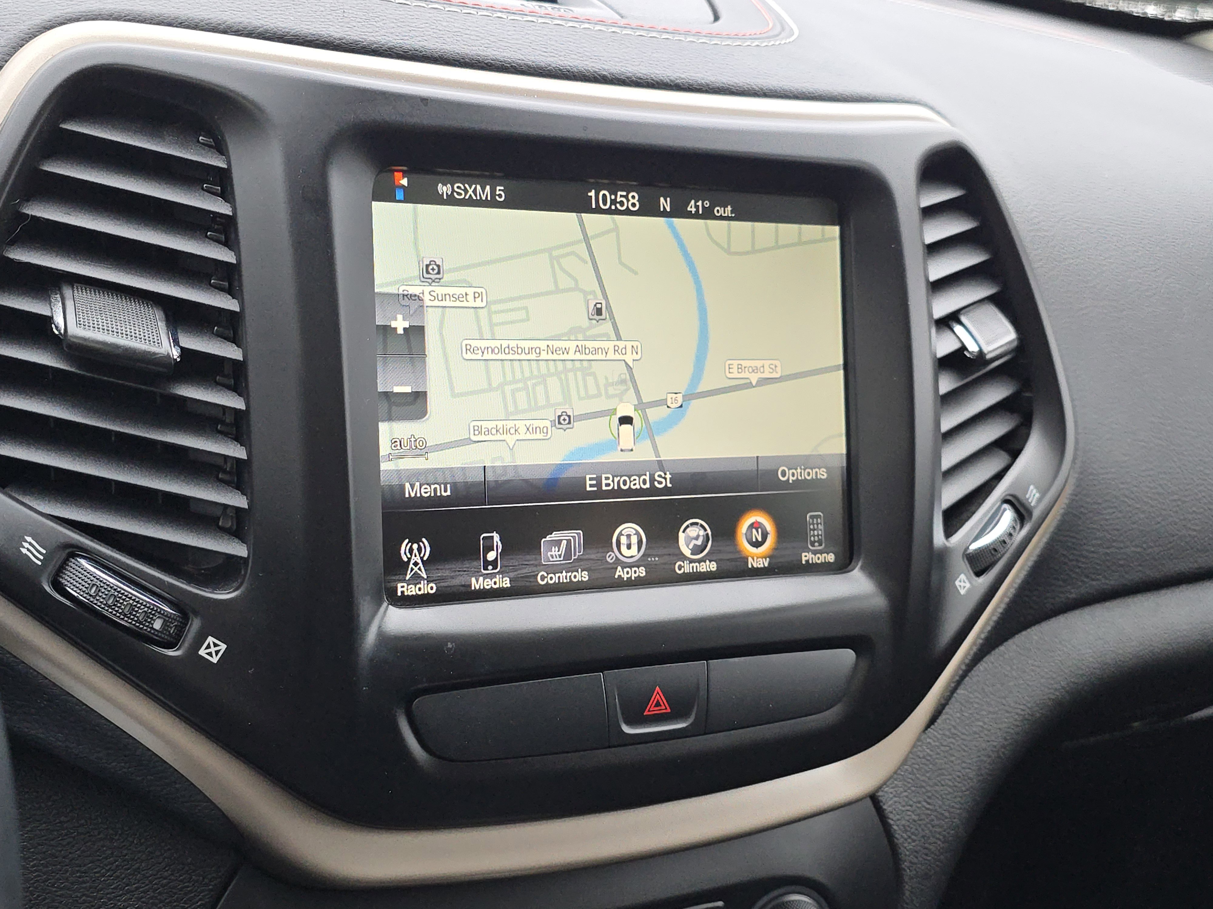 Used 2016 Jeep Cherokee 75th Anniversary image 10