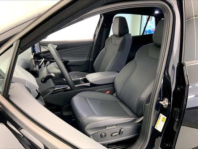 Used 2023 Volkswagen ID.4 S RWD image 5