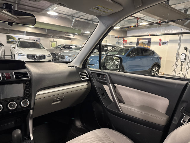Used 2016 Subaru Forester 2.5i Premium w/ All-Weather Package AWD/4WD image 24