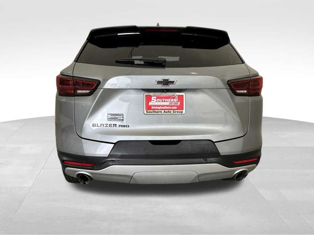 Used 2024 Chevrolet Blazer LT w/ Redline Edition image 4