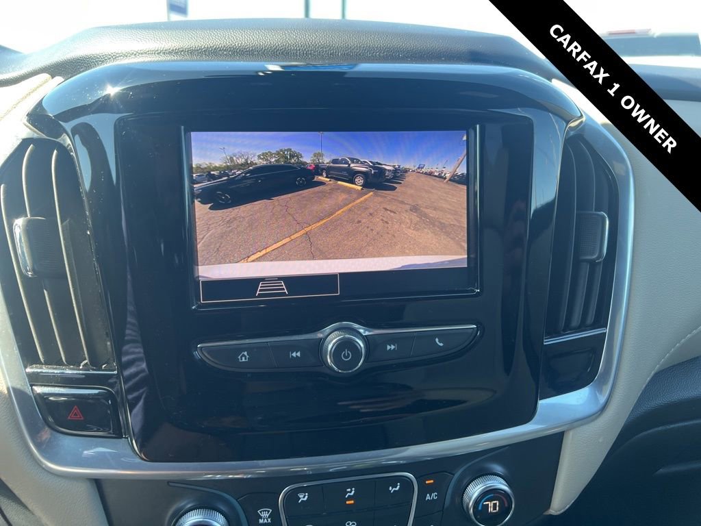 Used 2022 Chevrolet Traverse LS image 14