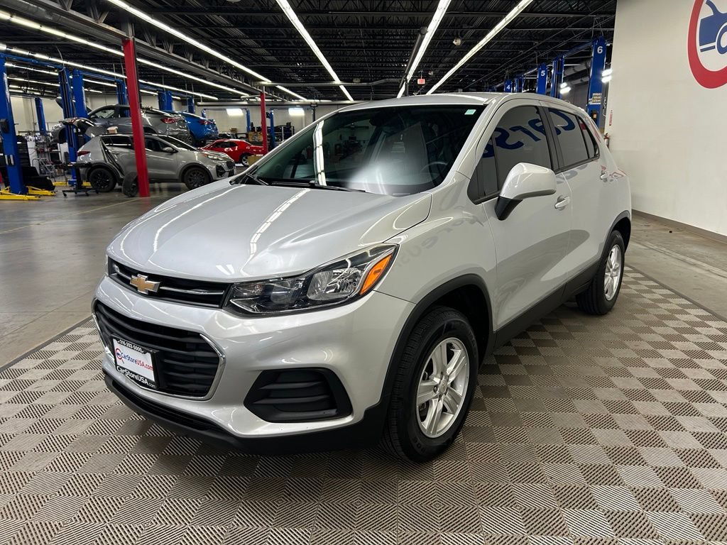 Used 2021 Chevrolet Trax LS w/ Tint and Cruise Package FWD image 7