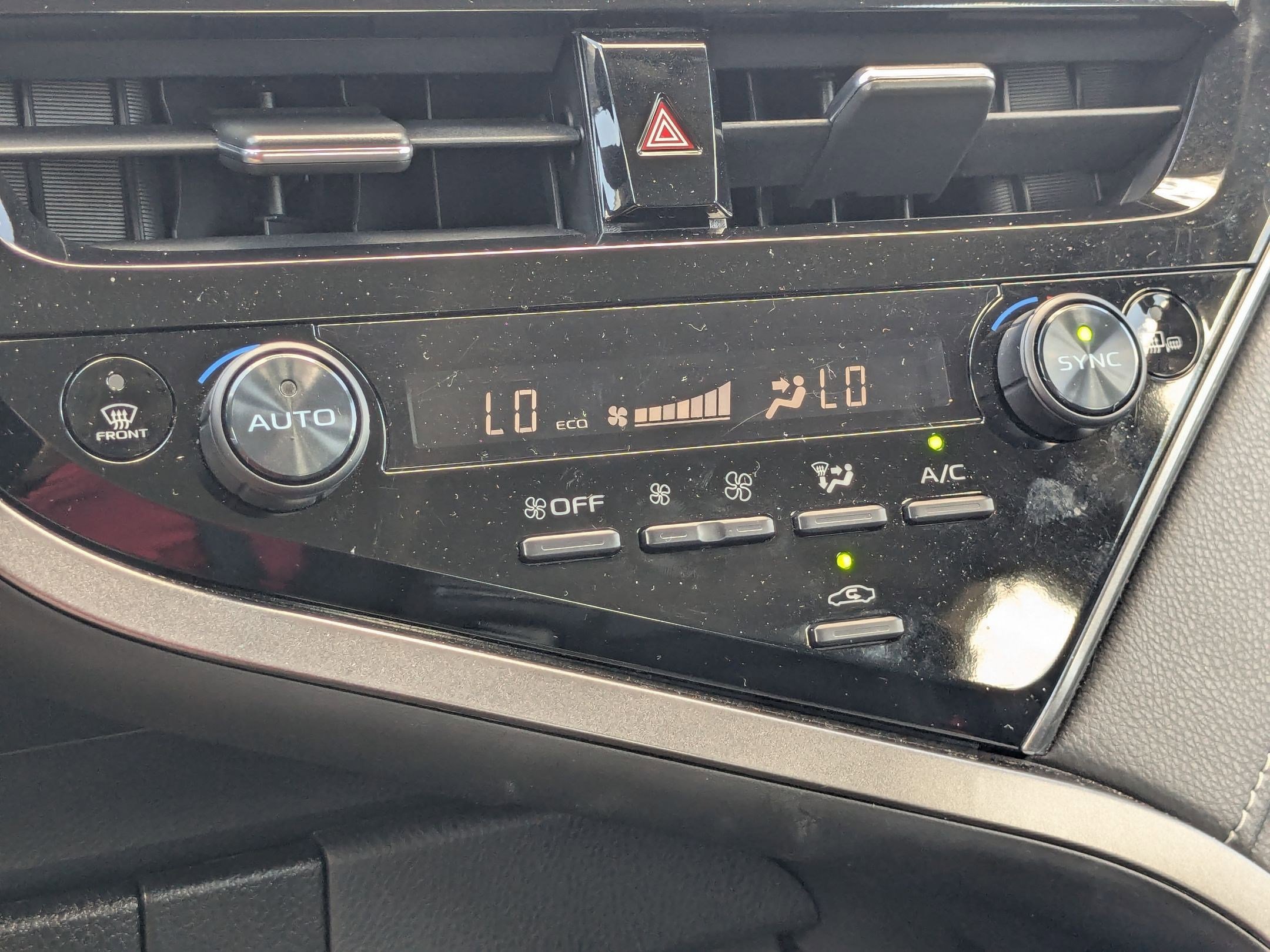 Used 2023 Toyota Camry SE FWD image 22