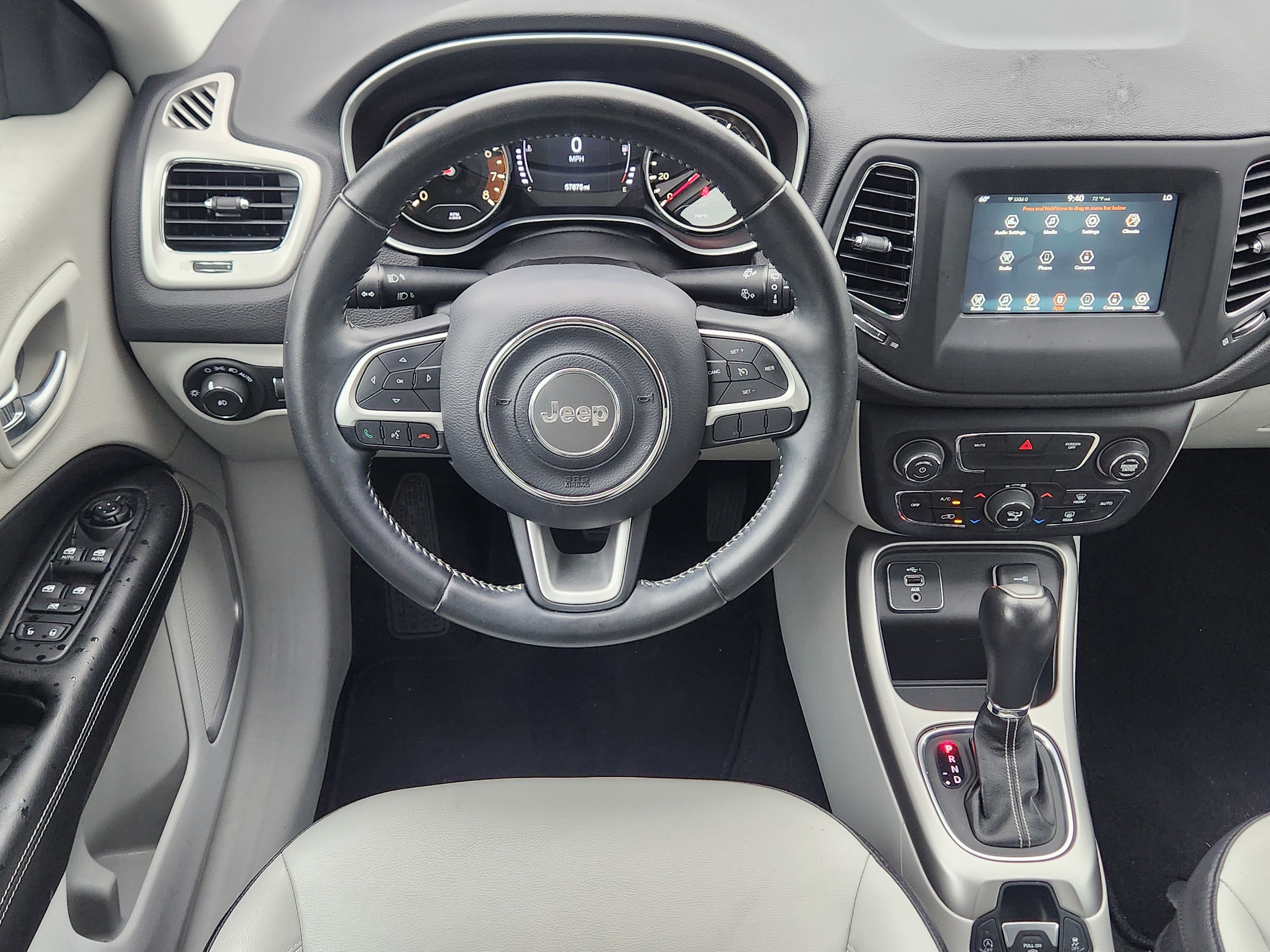 Used 2019 Jeep Compass Latitude FWD image 21