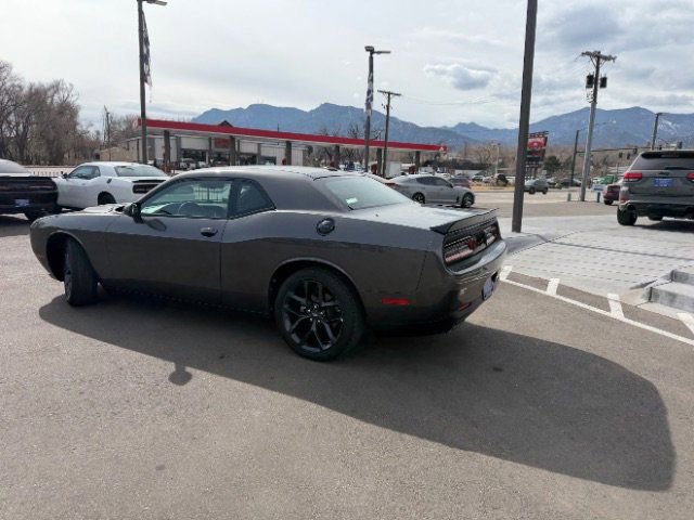 Used 2022 Dodge Challenger SXT w/ Blacktop Package image 8