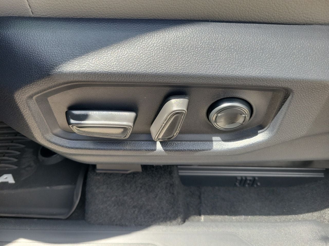 New 2026 Toyota Sequoia Limited AWD/4WD image 17