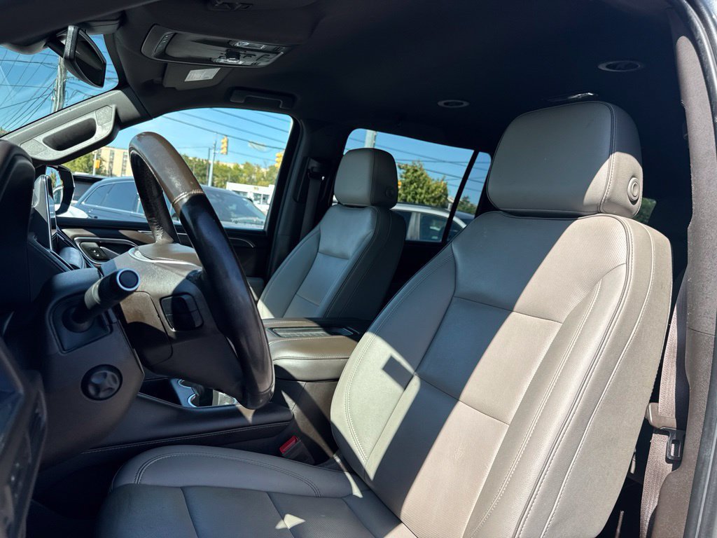 Used 2022 GMC Yukon XL SLT w/ SLT Luxury Package AWD/4WD image 14