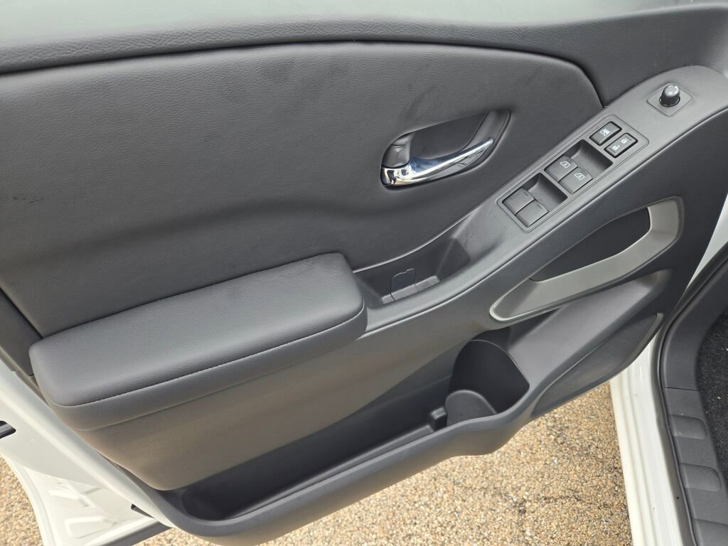 New 2026 Nissan Frontier SV w/ All-Weather Content Package image 19