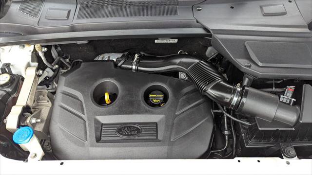 Used 2016 Land Rover Discovery Sport HSE Luxury image 30