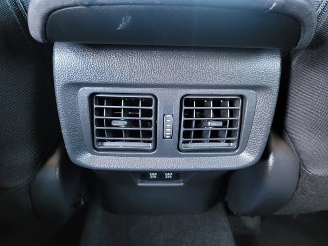 Used 2021 Toyota Venza LE w/ Carpet Mat Package (TMS) AWD/4WD image 23