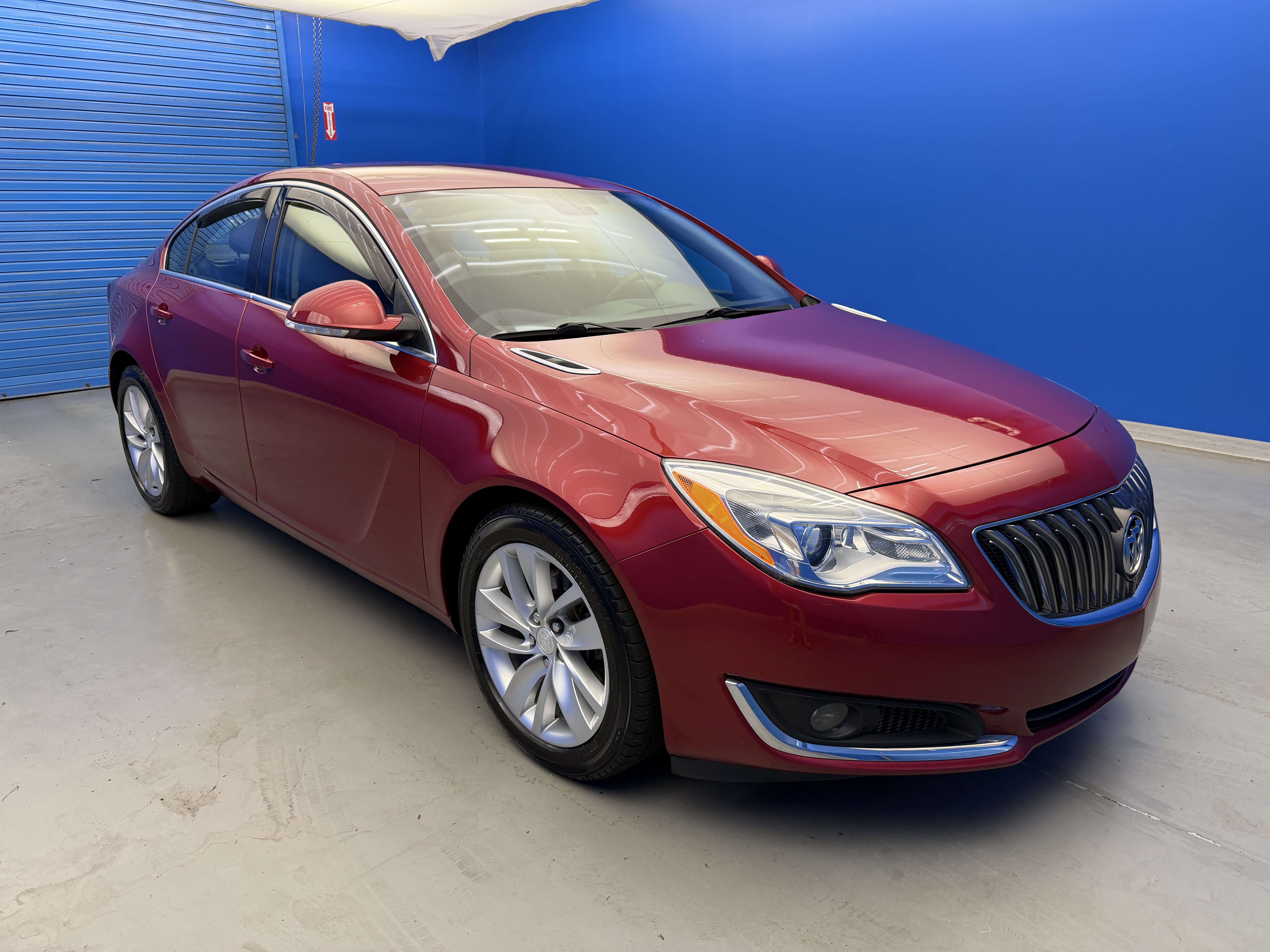 Used 2014 Buick Regal FWD image 2
