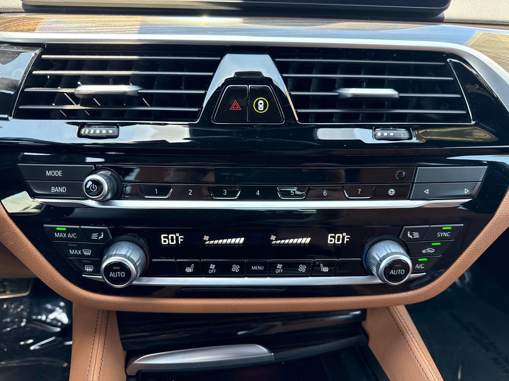Certified 2023 BMW M550i xDrive AWD/4WD image 29