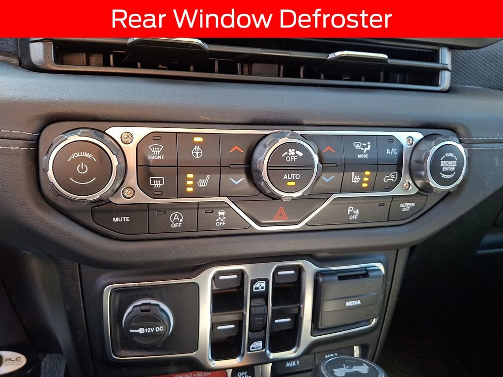 Used 2025 Jeep Wrangler Unlimited Rubicon w/ Safety Group image 15