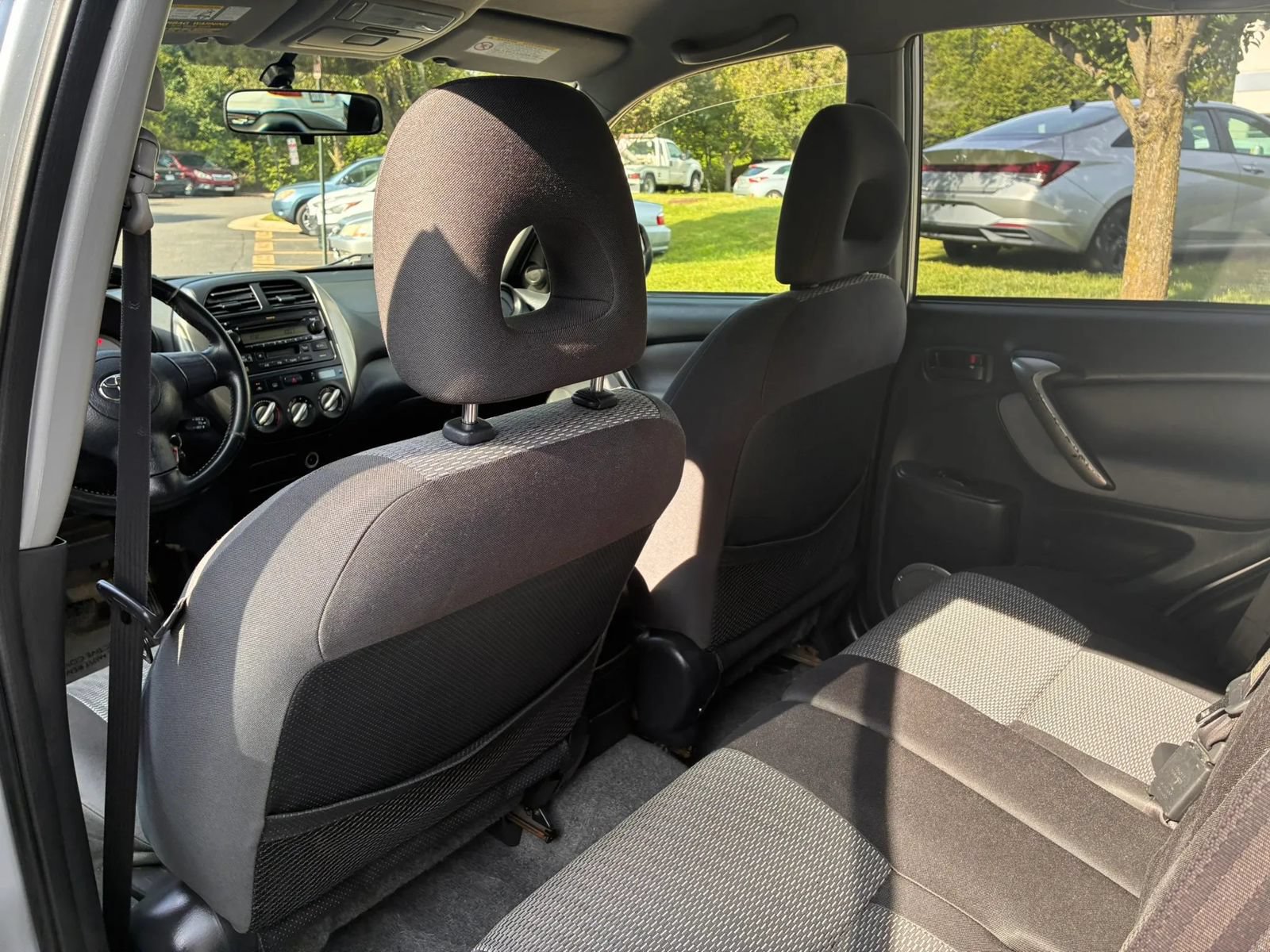 Used 2005 Toyota RAV4 4WD image 25