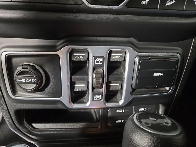 Used 2018 Jeep Wrangler Unlimited Sport S image 26