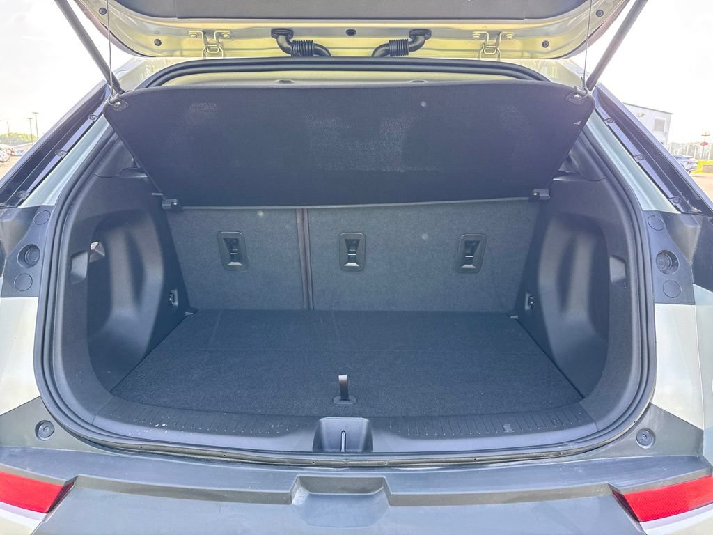Used 2023 Chevrolet Bolt EUV LT w/ Driver Confidence Package FWD image 19