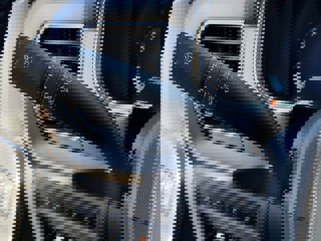 Used 2024 Ford F150 Platinum w/ FX4 Off-Road Package image 23