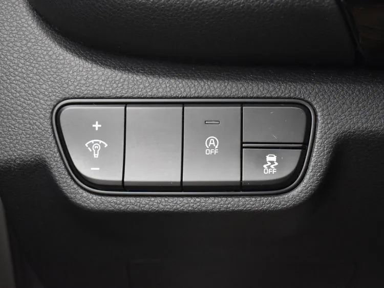 Used 2025 Kia Seltos S FWD image 22