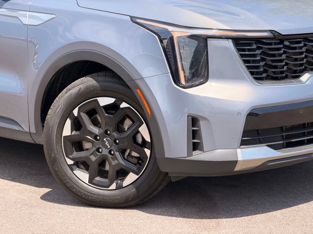 Used 2024 Kia Sorento S FWD image 2
