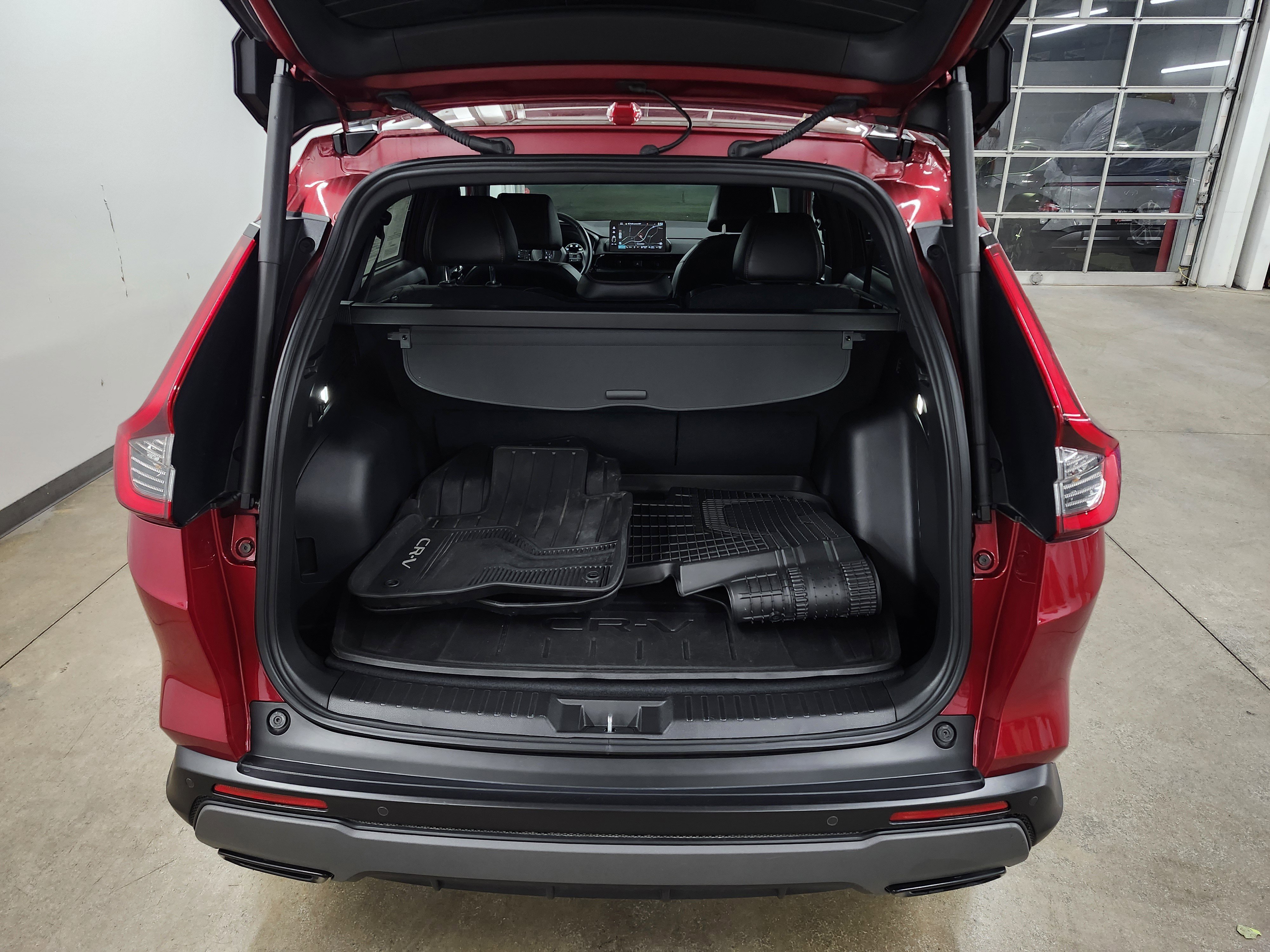 Used 2025 Honda CR-V Sport Touring image 23