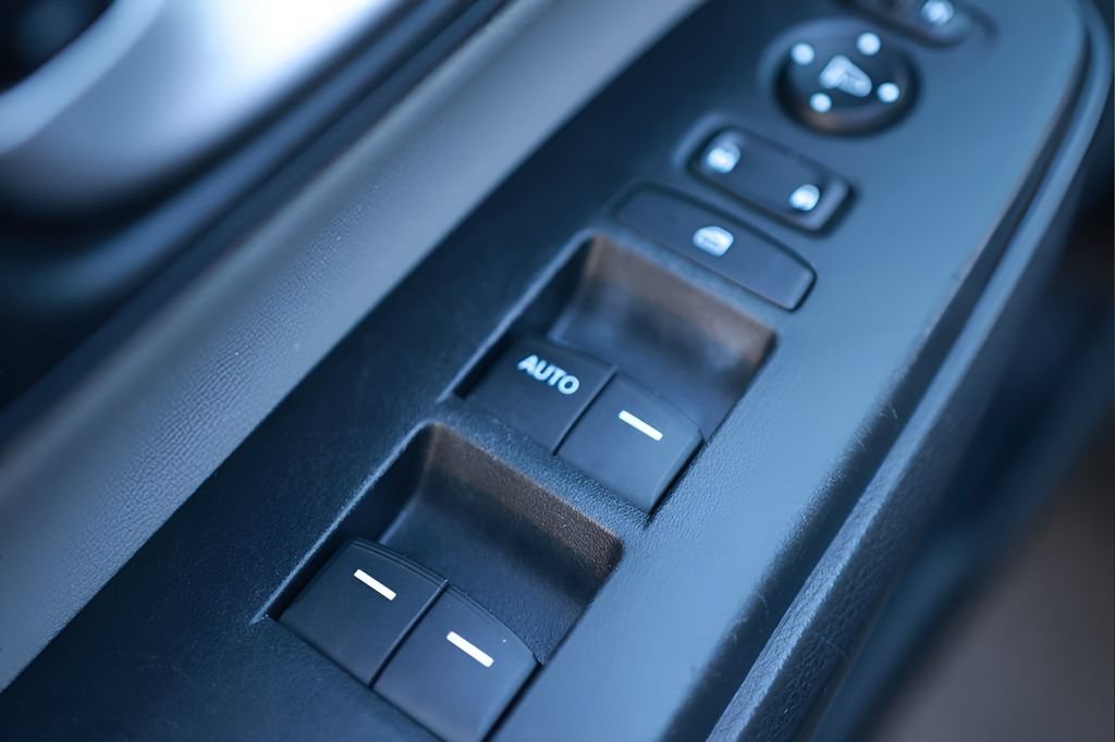 Used 2017 Honda CR-V LX image 29