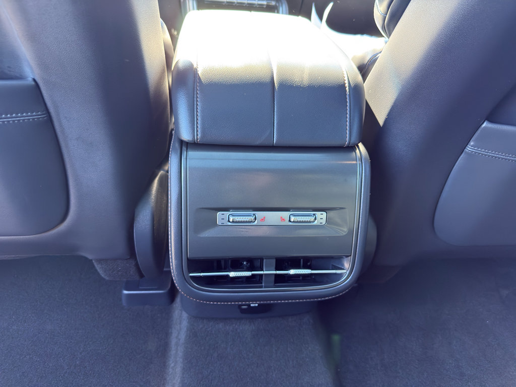 Used 2024 Lincoln Nautilus Reserve w/ Equipment Group 203A AWD/4WD image 31